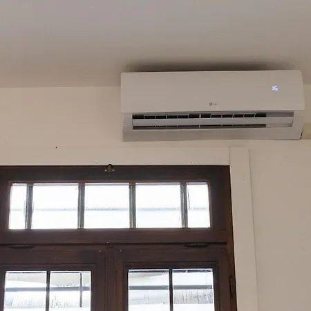 Easy Loft Next To Loreto Metro Stop Διαμέρισμα
