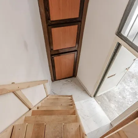 Διαμέρισμα Easy Loft Next To Loreto Metro Stop