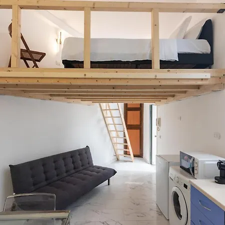Διαμέρισμα Easy Loft Next To Loreto Metro Stop *