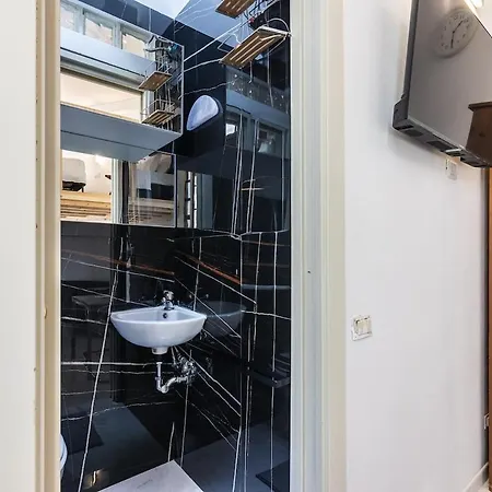 Easy Loft Next To Loreto Metro Stop *