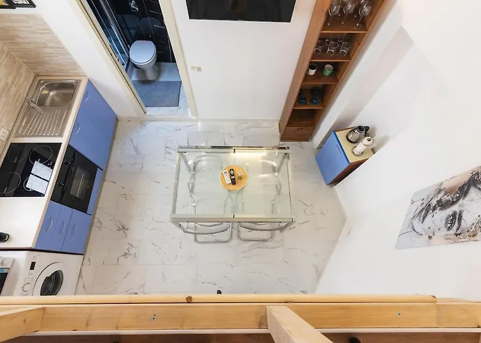 Easy Loft Next To Loreto Metro Stop