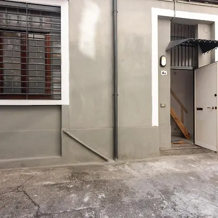 Lägenhet Easy Loft Next To Loreto Metro Stop *